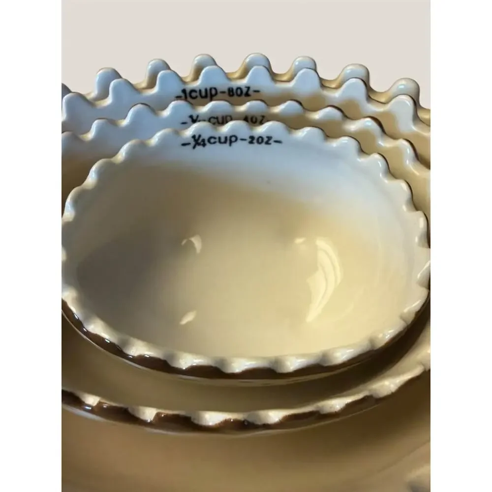 Creative Co-Op Hedgehog Measuring Cups – Set of 4